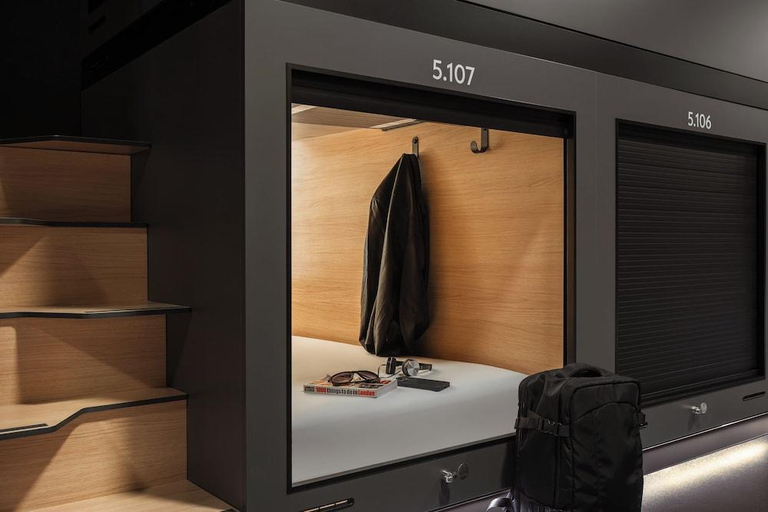 Bedroom 3, Zedwell Capsule Hotel, Piccadilly Circus, London
