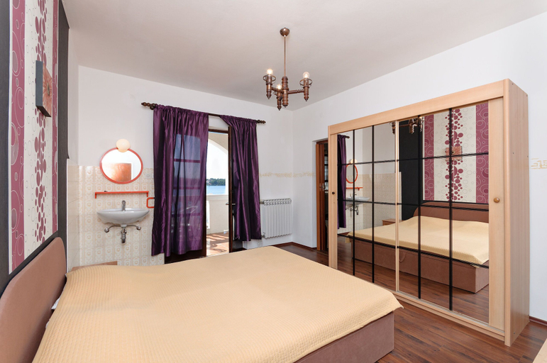 Room 4, Apartments and Room Gulic, Lopar/Supetarska Draga