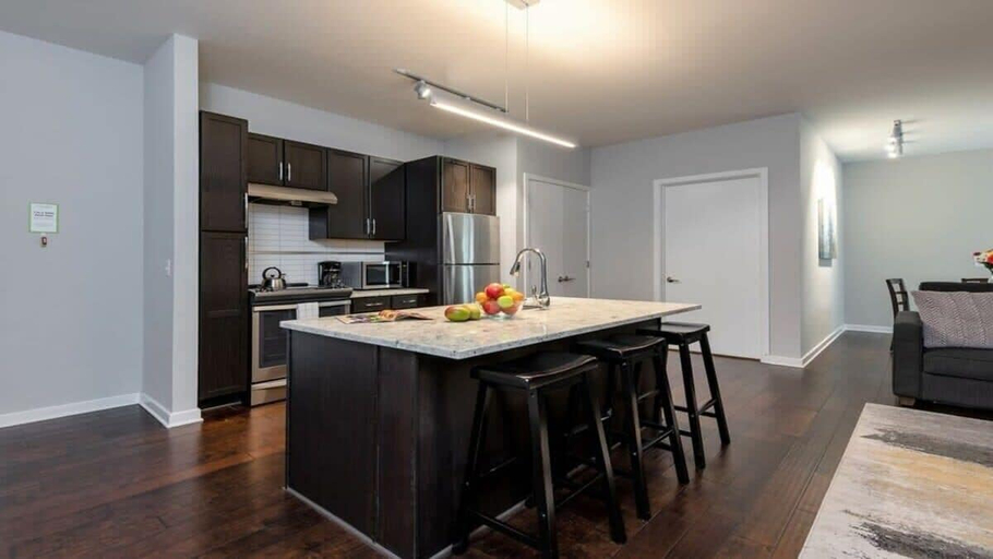 Private kitchen 5, CozySuites - Remi, Dallas