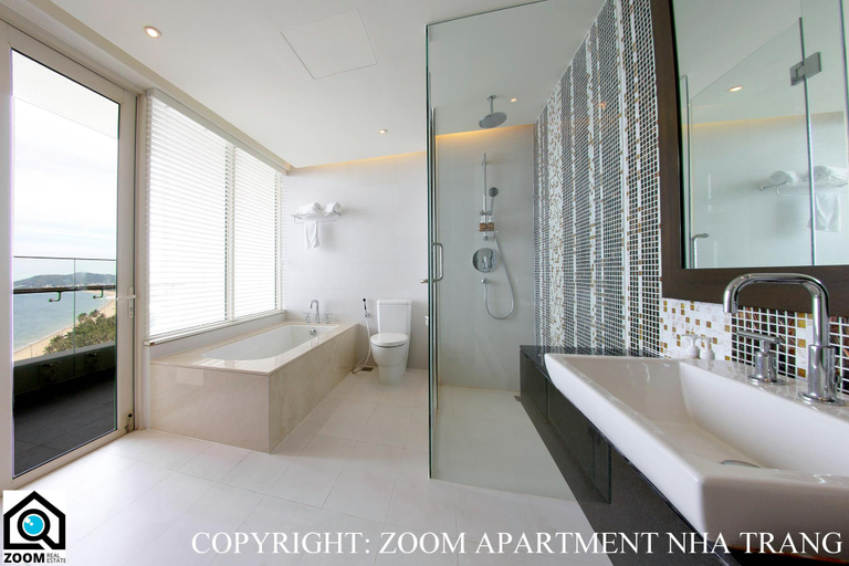 Bathroom, Sea View Luxury Zoom Apartment, Nha Trang