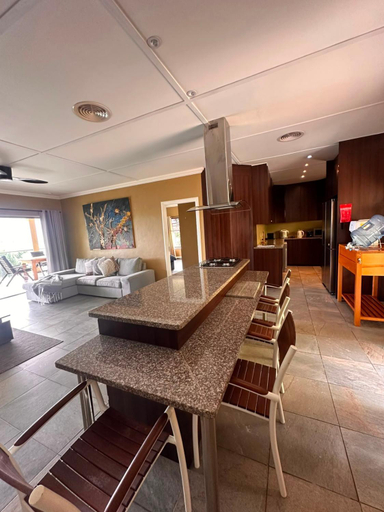 Others 3, Villas Castan