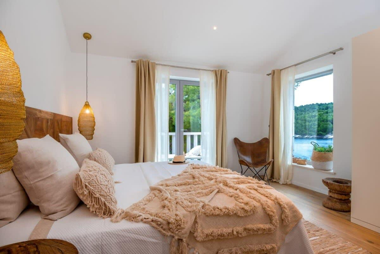 Bedroom 2, Seaside Getaway Villa With Unbelievable View, Selca