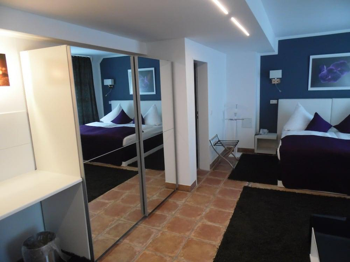 Bedroom 3, Hotel Rheingold, Düsseldorf