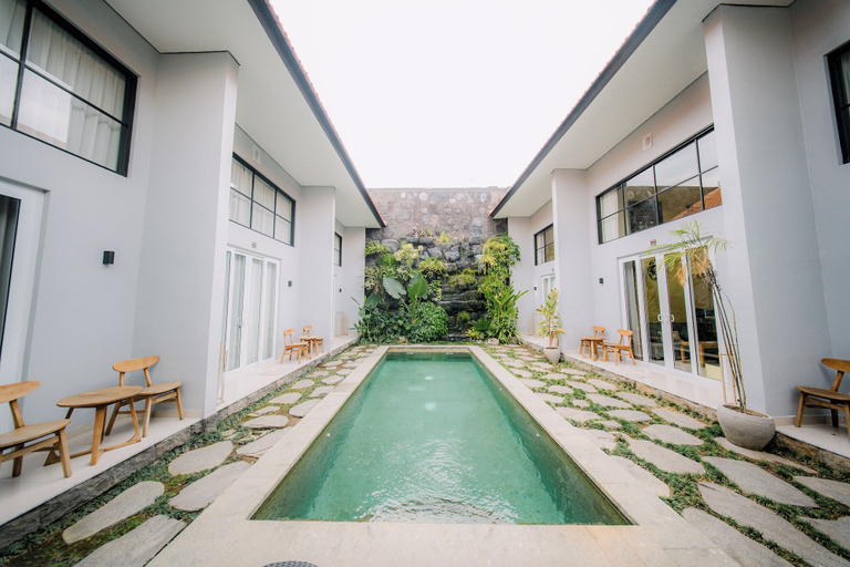 Pool 2, The Loloan Loft, Badung