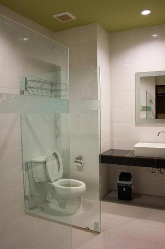Bathroom, Phumin Place Hotel, Muang Nan