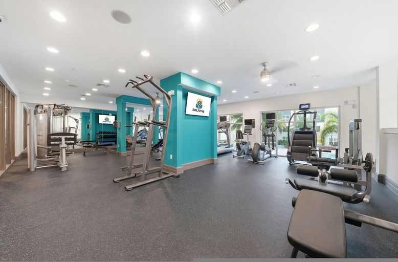 Room 4, Modern 2BR w Pool Pet-friendly Unit 24, Hillsborough