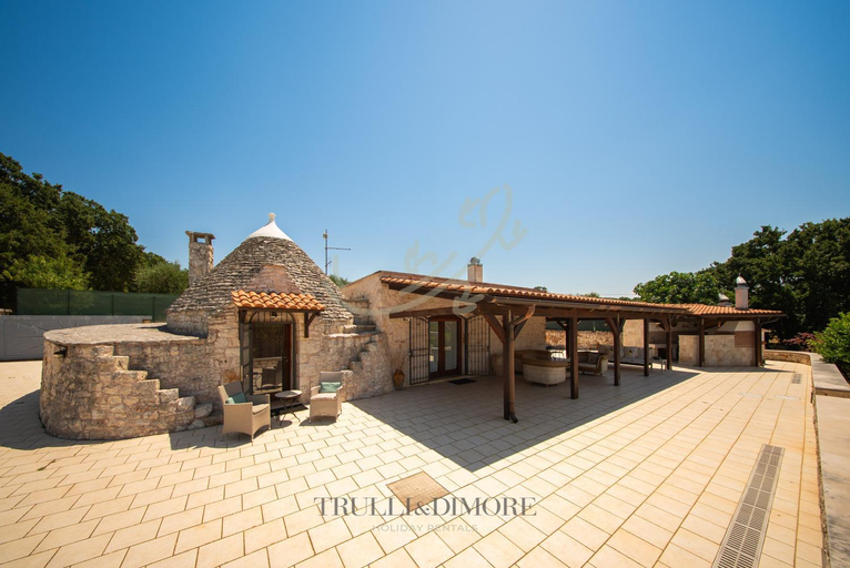 Exterior & Views 1, TD Villa Luna Trulli with Large Pool, Bari
