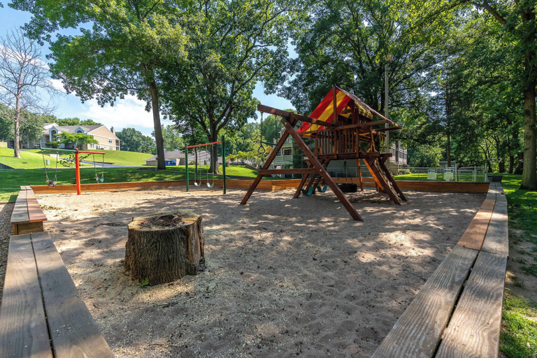 Children's area 2, The Fairway at the Pointe Royale, Taney