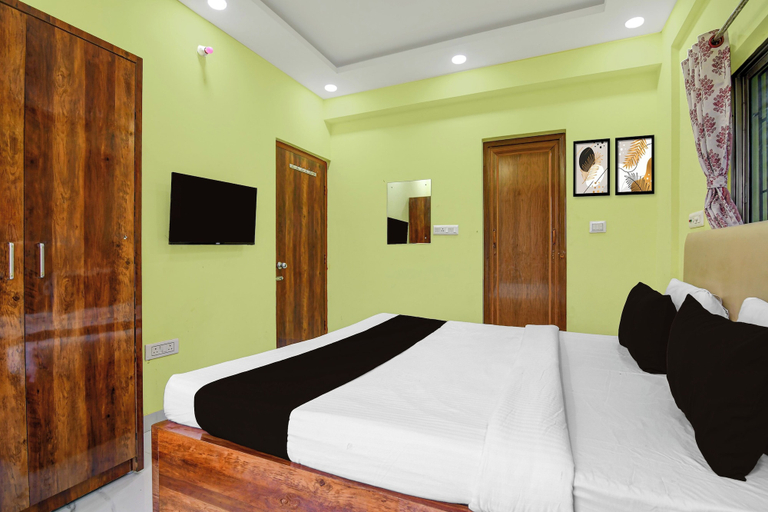 Room 4, Collection O Eco Park Kolkata, North 24 Parganas