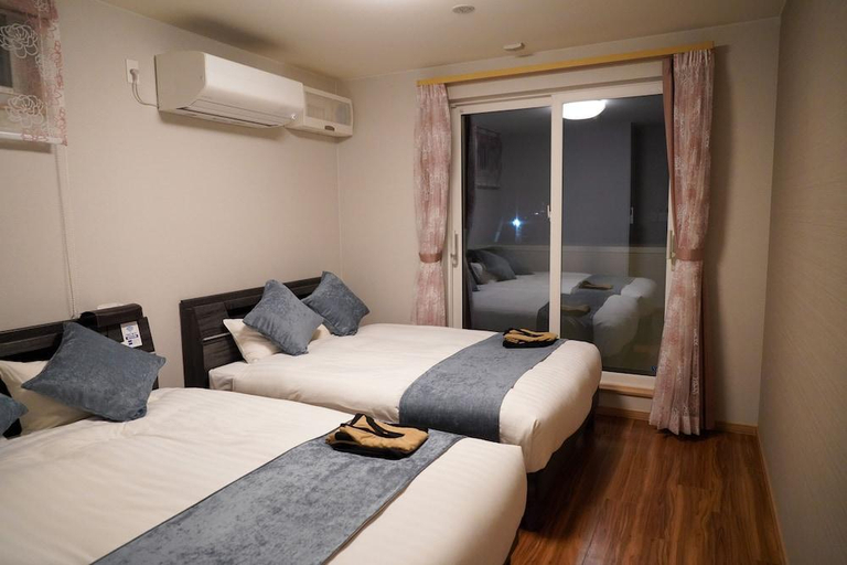 Bedroom 2, Hakodate MOTOMACHI guesthouse, Hakodate