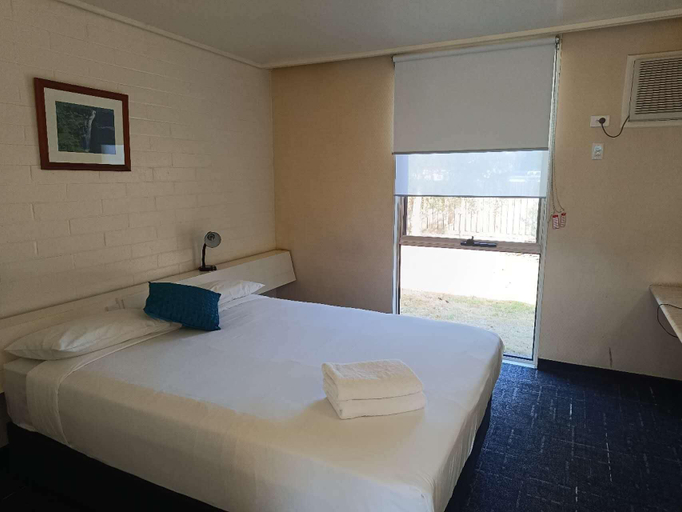Bedroom 5, Leongatha Motel, South Gippsland - Central
