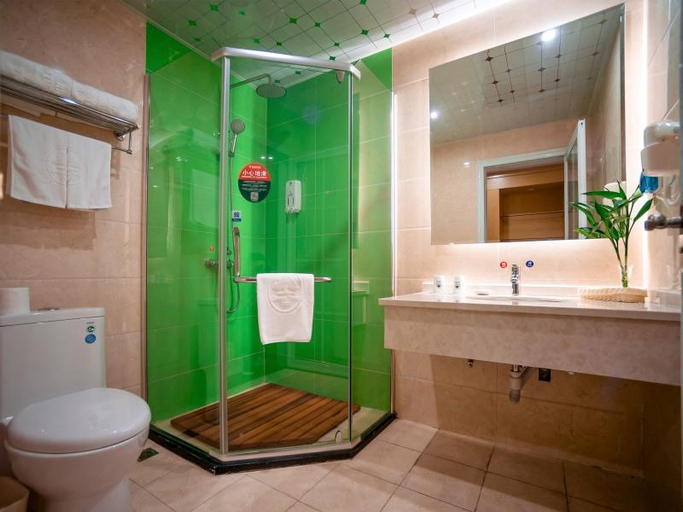 Bathroom 4, GreenTree Inn Jiangsu Suzhou Zhangjiagang Tangsi T, Suzhou