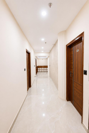 Public Area, Hotel Eminence, Chandigarh