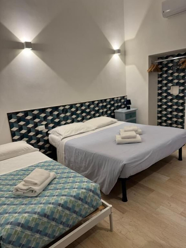 Bedroom 3, Silton's Room, Roma
