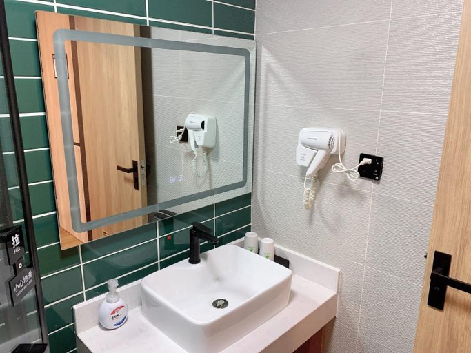 Bathroom 3, Green Tree Inn Huangshan Yixian County Xidi Hongcu, Huangshan