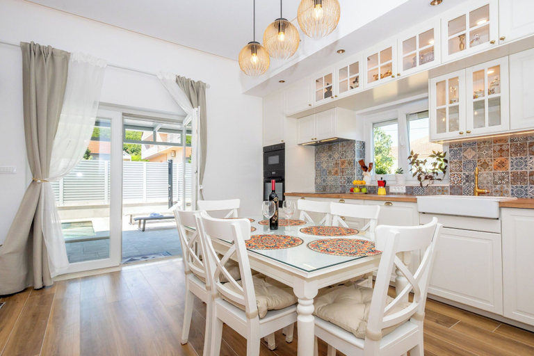 Private kitchen 5, Apartment Katarina Luxury Residence, Sinj