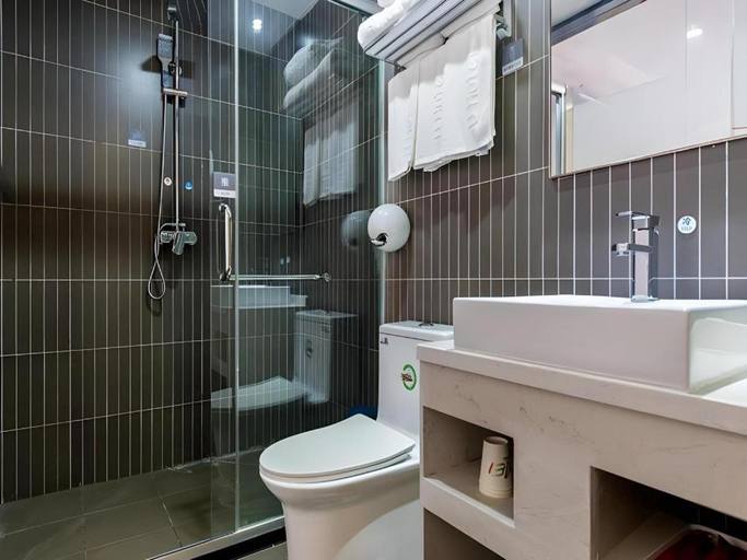 Bathroom 2, Thank Inn Plus Hotel Gansu Lanzhou Chengguan District Railway Station, Lanzhou