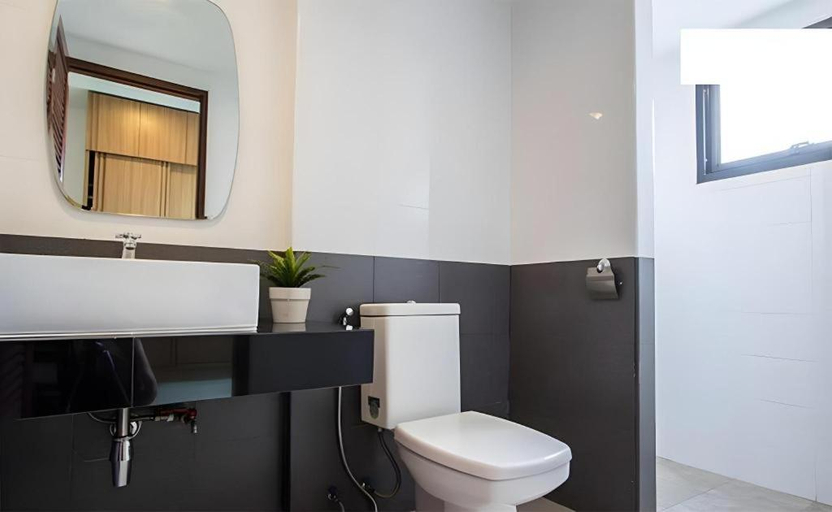 Bathroom 3, Seabreeze Bangsaen, Muang Chon Buri