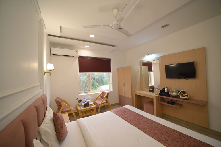 Room 4, Royal Rosette BY Rosalie, Nainital