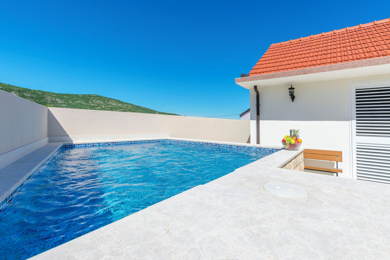 Outdoor pool 5, House Romance for two, Lovreć