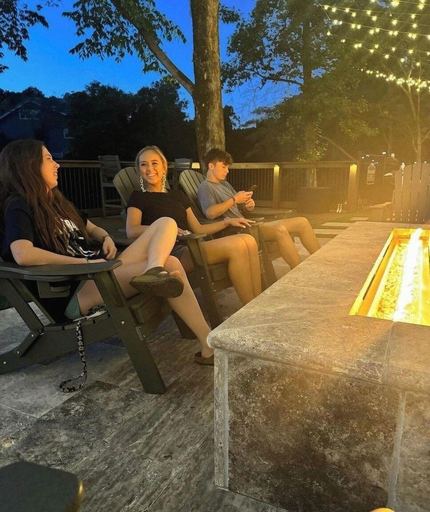 Food & Drinks, Buck Creek BNB, Shelby