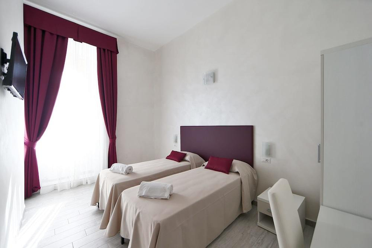 Bedroom 3, 47 Steps, Rome