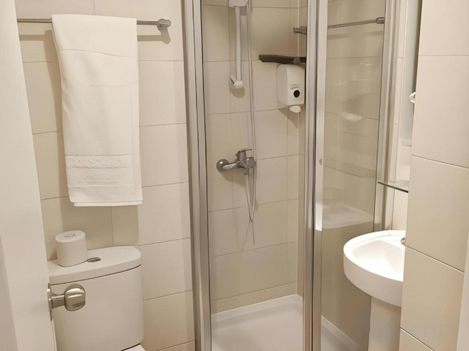 Bathroom 5, Goodrich Hotel Hong Kong, Kowloon