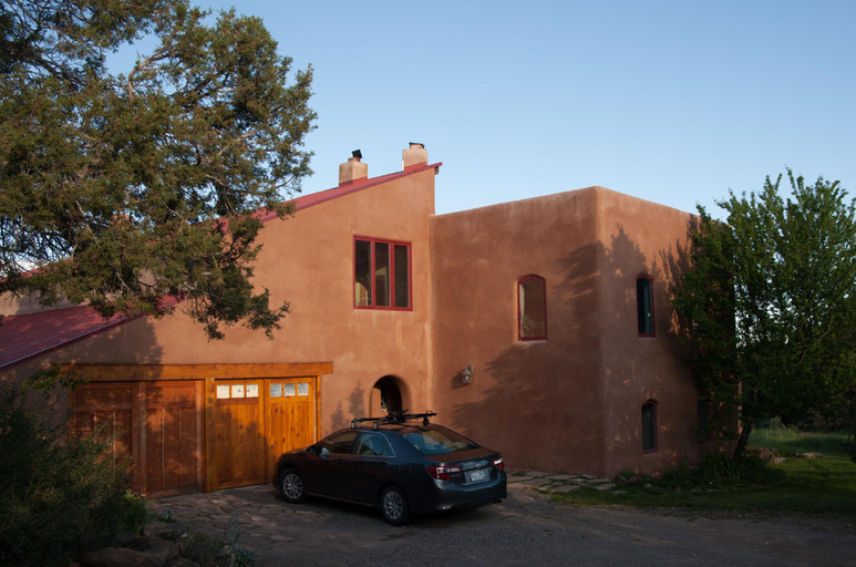 Exterior & Views 2, Maison de Terre, Delta