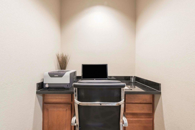 Others 5, Hawthorn Suites Addison, Dallas