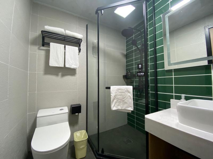 Bathroom 3, Green Tree Inn Huangshan Yixian County Xidi Hongcu, Huangshan