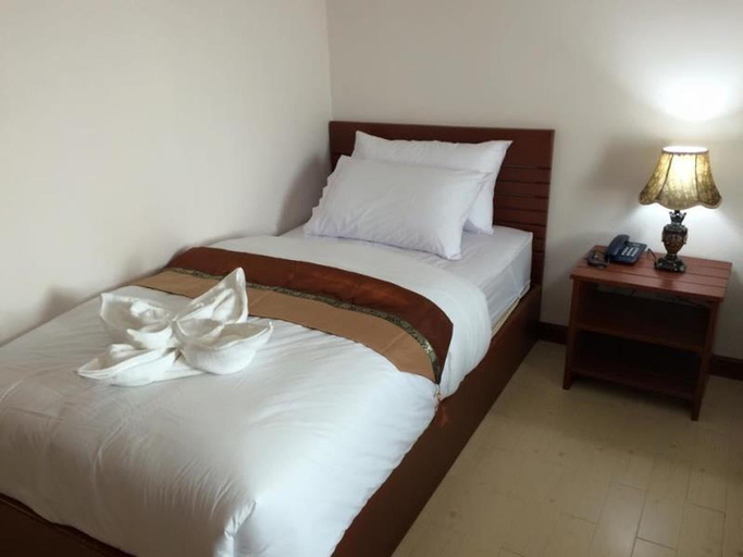 Bedroom 5, Hungheuang Hotel, Khanthabouly