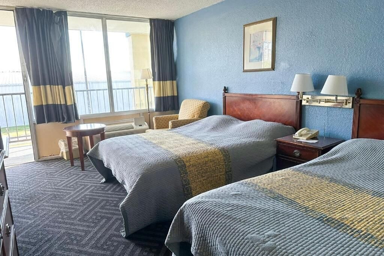 Room 4, Super Inn And Suites, Baldwin