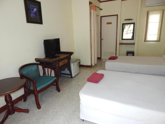 Bedroom 3, Jinta Hotel Nathon Beach, Ko Samui
