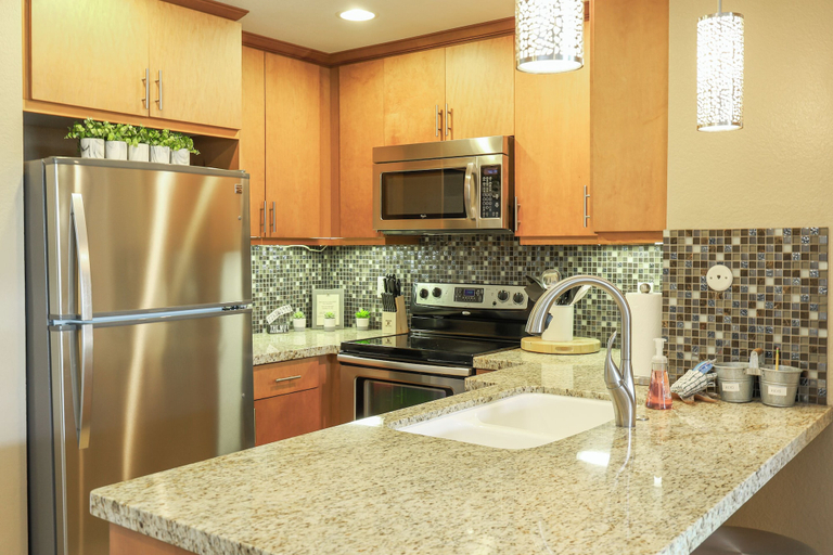 Private kitchen 5, Saphire Sands, San Diego