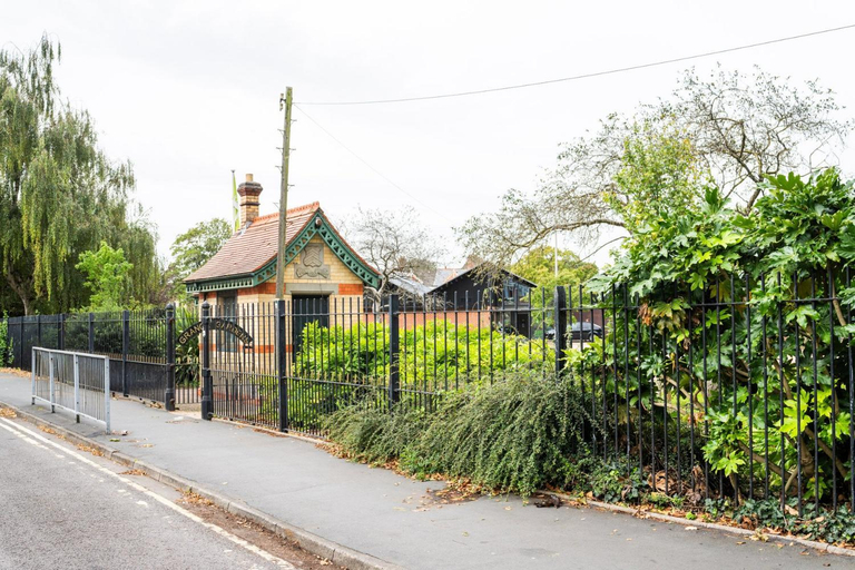 Others 5, Stunning 6BR Cardiff Home | Free Parking & Bay, Cardiff