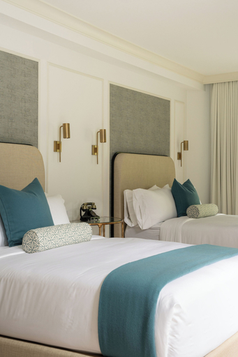 Room 5, Manoir Émery, Montréal