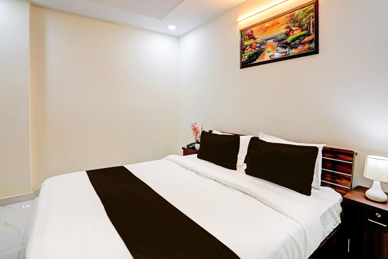 Room 4, Classic Lucknow Inn, Lucknow