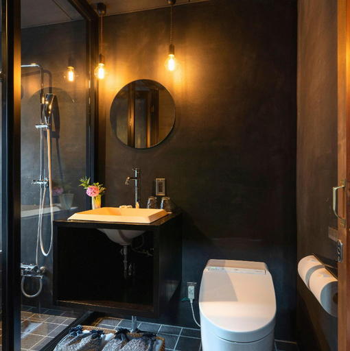 Bathroom 5, Sumihotaru Oboro, Kyoto