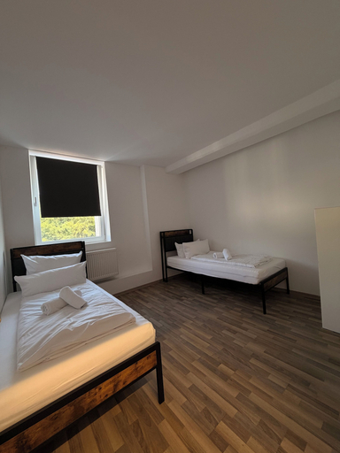 Room 5, Europension - Ettlingen, Karlsruhe