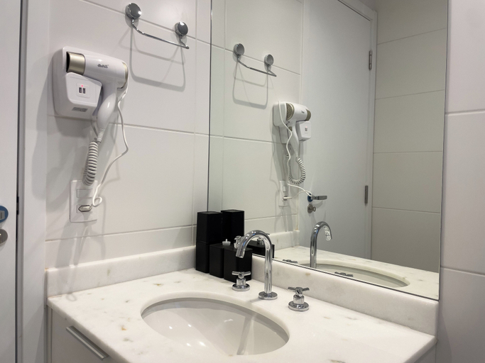 Bathroom 5, The Collection Perdizes, São Paulo