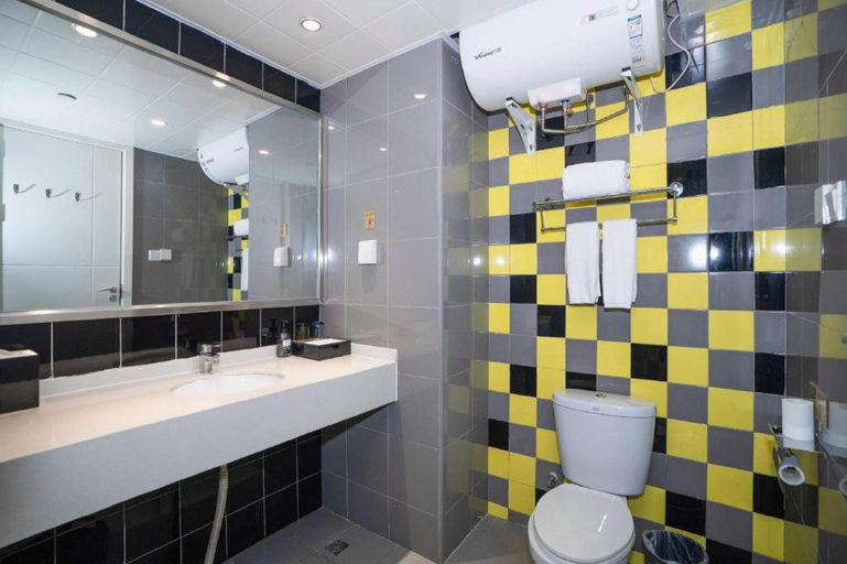 Bathroom 5, Moqi Hotel Wuhan, Wuhan