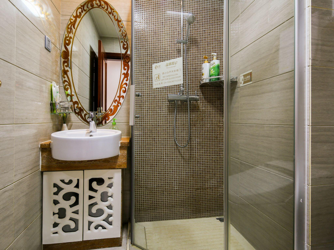 Bathroom 3, Guangzhou Royal River Waifiden Apartment-Canton Fair Free Shuttle Bus, Guangzhou