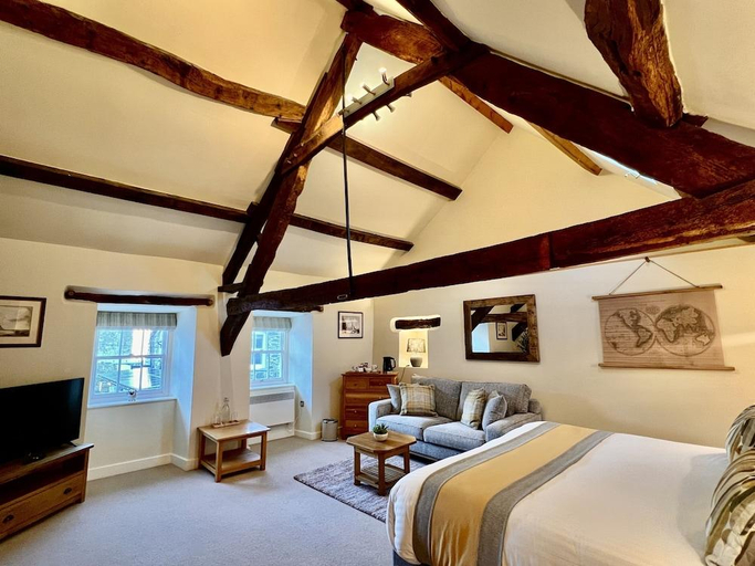 Bedroom 2, Castle Cottage Inn, Gwynedd