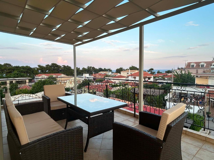 Others 4, Grouzi Residences, Ionian Islands