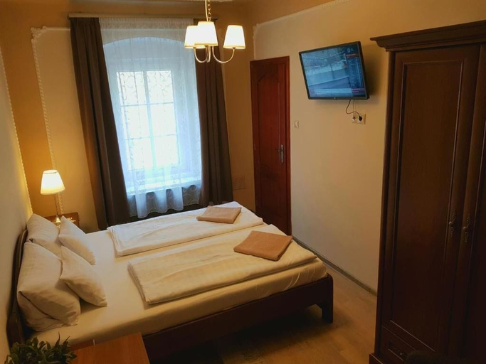 Room 4, Duna Panzió, Győr
