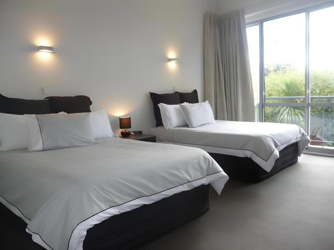 Bedroom 2, Pacific Park Motel, Dunedin