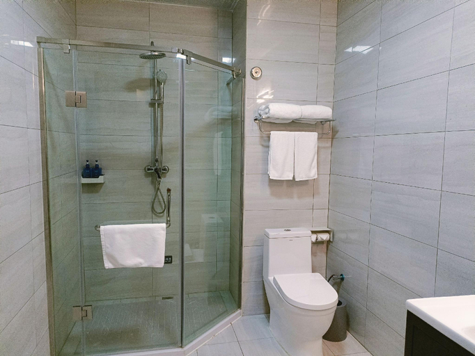Bathroom 3, Hanting Hotel Shihezi Railway Station, Shihezi