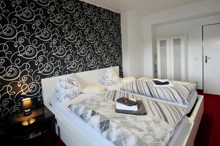 Bedroom 3, Suite-Apartment-Essen, Essen