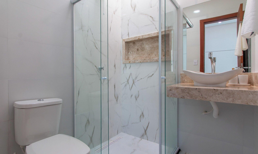 Bathroom 4, Apt 400m From the Beach of Taperapua/ BA Edt0011, Porto Seguro