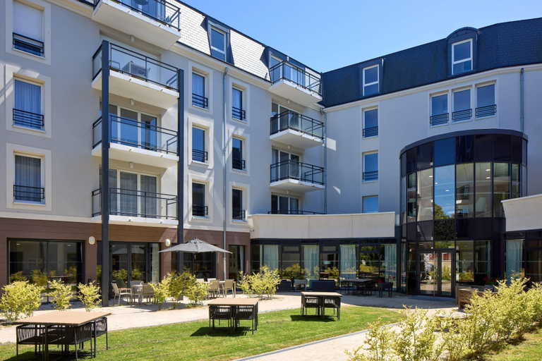 Exterior & Views 2, Quality Aparthotel Cherbourg, Manche